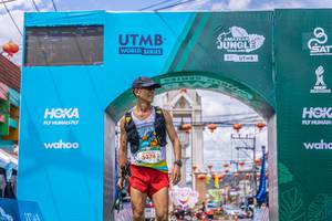 BIB: 5374
                            <button type="button" onclick="openModal(21766303)" class="btn btn-primary btn-sm float-right btn-popup" data-toggle="modal" data-target=".modal-high-quality">
                        <i class="fas fa-shopping-cart"></i> Add to Cart
                    </button>
                                            <button type="button" onclick="isThisMe(21766303, true)" class="btn btn-success btn-sm float-right btn-popup btn-isme hidden" data-toggle="tooltip" data-placement="bottom" title="นี่คือรูปของคุณใช่ไหม คลิกที่นี่เพื่อเอาเข้าอัลบั้ม">
                        <i class="fas fa-plus"></i> Add to album
                    </button>
                    <button type="button" onclick="isThisMe(21766303, false)" class="btn btn-warning btn-sm float-right btn-popup btn-isnotme hidden">
                        <i class="fas fa-ban"></i> Remove from album
                    </button>